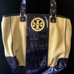 Sold!! Beautiful Large Tory Burch Tote Purse Handbag